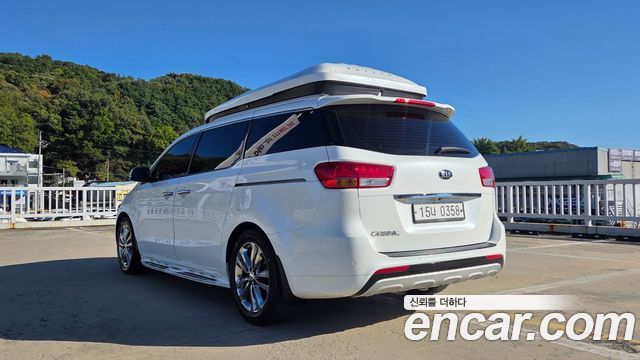 Kia Carnival 9-seater Noblesse 2017 — фото 7