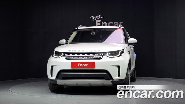 Land Rover Discovery 5 3.0 TD6 HSE Luxury 2017 — фото 3