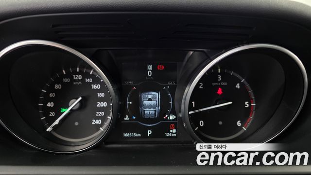 Land Rover Discovery 5 3.0 TD6 HSE Luxury 2017 — фото 8