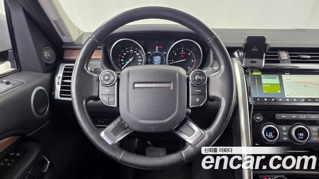 Land Rover Discovery 5 3.0 TD6 HSE Luxury 2017 — фото 13