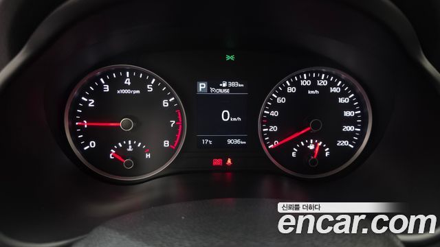 Kia Stonic 1.4 Trendy 2019 — фото 8