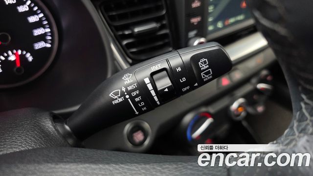 Kia Stonic 1.4 Trendy 2019 — фото 20