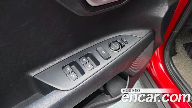 Kia Stonic 1.4 Trendy 2019 — фото 29