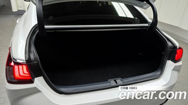 Lexus ES300h (VII) Luxury Plus 2023 — фото 24