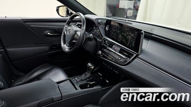 Lexus ES300h (VII) Luxury Plus 2023 — фото 33