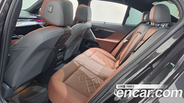 BMW 5 Series (G60) 530i xDrive M Sport 2024 — фото 11