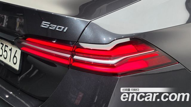 BMW 5 Series (G60) 530i xDrive M Sport 2024 — фото 23
