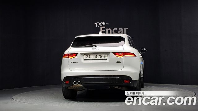 Jaguar F-PACE 20d Portfolio 2018 — фото 4
