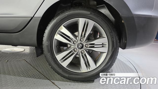 Hyundai Tucson ix Diesel(e-VGT) 2WD Modern 2014 — фото 21