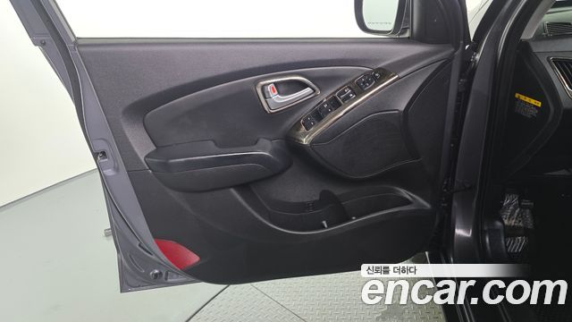 Hyundai Tucson ix Diesel(e-VGT) 2WD Modern 2014 — фото 24