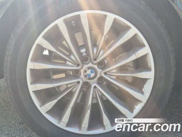 BMW 5 Series (G30) 520i Luxury 2023 — фото 5