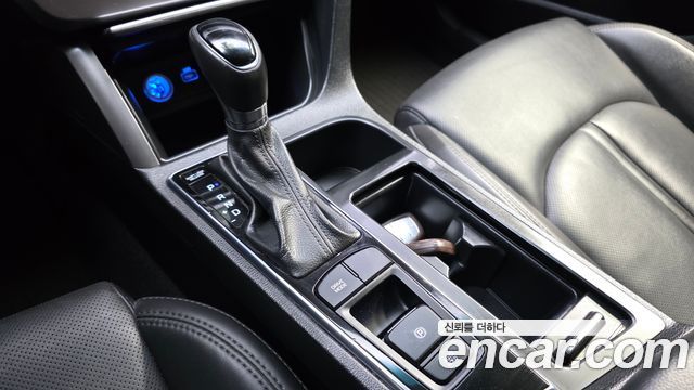 Hyundai Sonata (LF) 2.0 Smart Special 2016 — фото 9