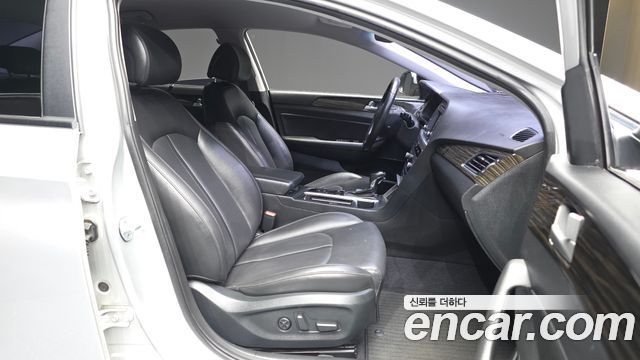Hyundai Sonata (LF) 2.0 Smart Special 2016 — фото 11