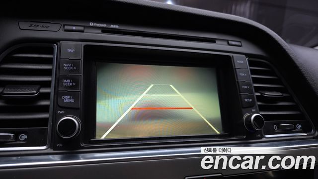 Hyundai Sonata (LF) 2.0 Smart Special 2016 — фото 15