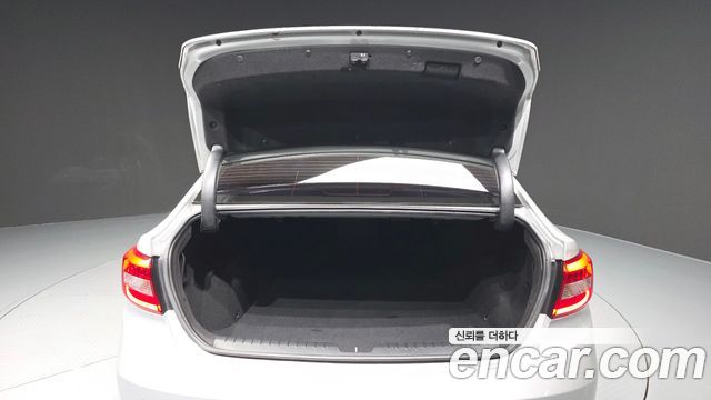 Hyundai Sonata (LF) 2.0 Smart Special 2016 — фото 20