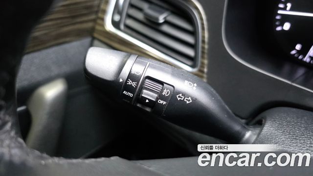 Hyundai Sonata (LF) 2.0 Smart Special 2016 — фото 27