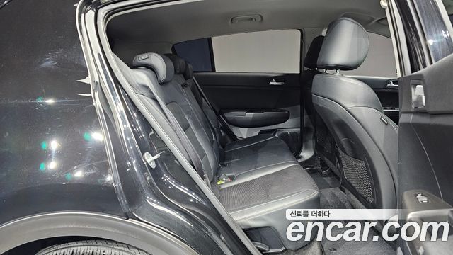 Kia Sportage The Bold Diesel 2.0 2WD Prestige 2021 — фото 11