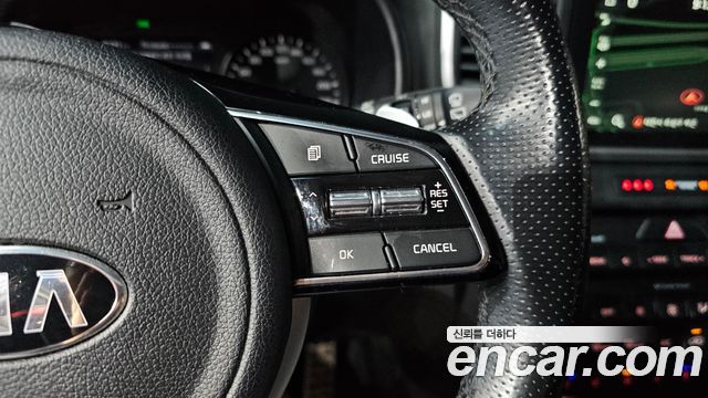Kia Sportage The Bold Diesel 2.0 2WD Prestige 2021 — фото 16