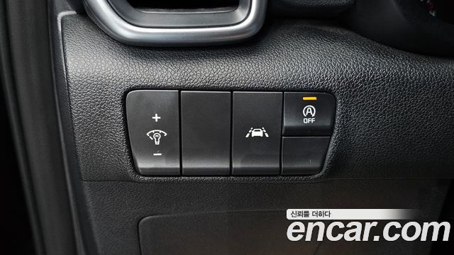 Kia Sportage The Bold Diesel 2.0 2WD Prestige 2021 — фото 17