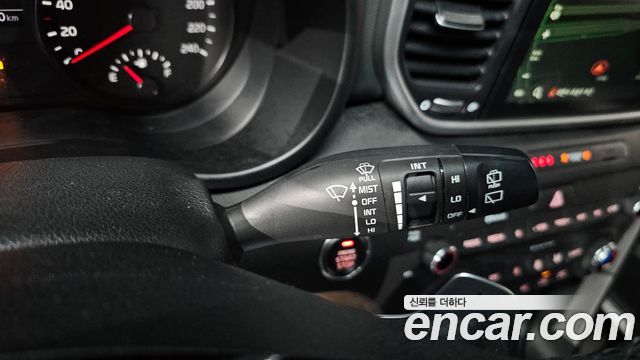 Kia Sportage The Bold Diesel 2.0 2WD Prestige 2021 — фото 30