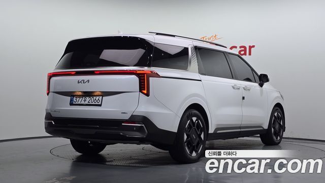 Kia Carnival (IV) HEV 7seater Signature 2024 — фото 2
