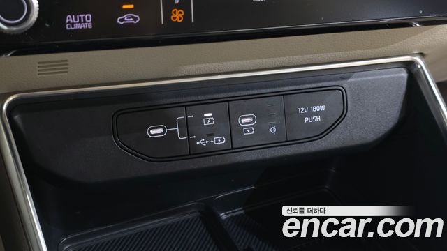 Kia Carnival (IV) HEV 7seater Signature 2024 — фото 13