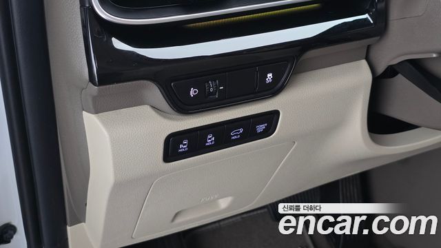 Kia Carnival (IV) HEV 7seater Signature 2024 — фото 28