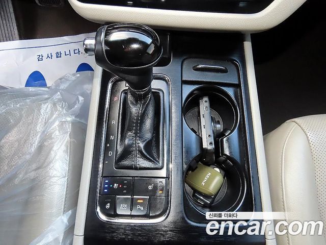 Kia Carnival 9-seater Luxury 2016 — фото 15