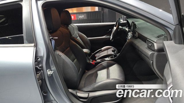 Hyundai Veloster (JS) 2.0 N 2019 — фото 12