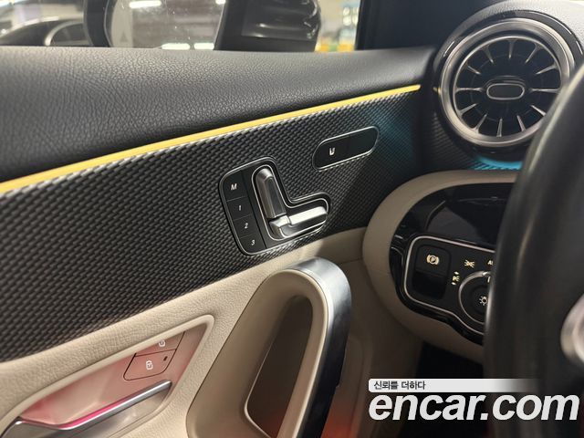 Mercedes-Benz A-Class (W177) A220 Sedan 2023 — фото 16