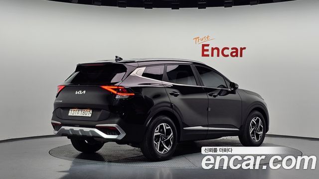 Kia Sportage (V) Diesel 2.0 2WD Prestige 2023 — фото 2