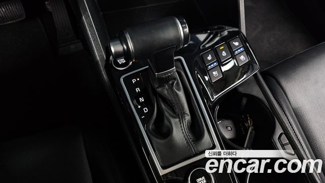 Kia Sportage (V) Diesel 2.0 2WD Prestige 2023 — фото 9