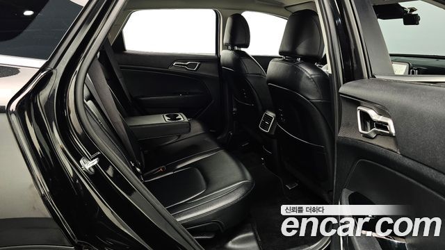Kia Sportage (V) Diesel 2.0 2WD Prestige 2023 — фото 12