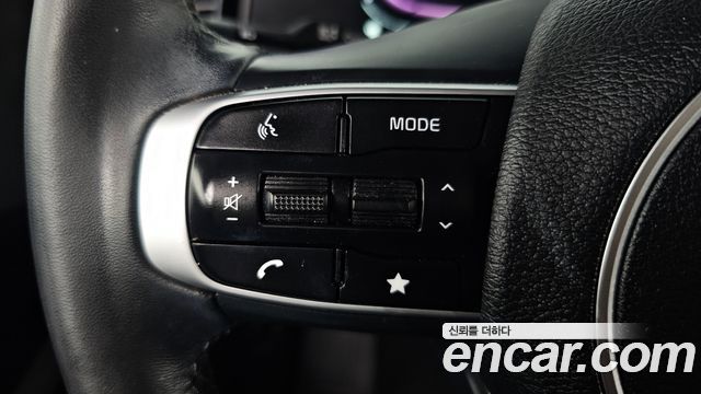 Kia Sportage (V) Diesel 2.0 2WD Prestige 2023 — фото 29