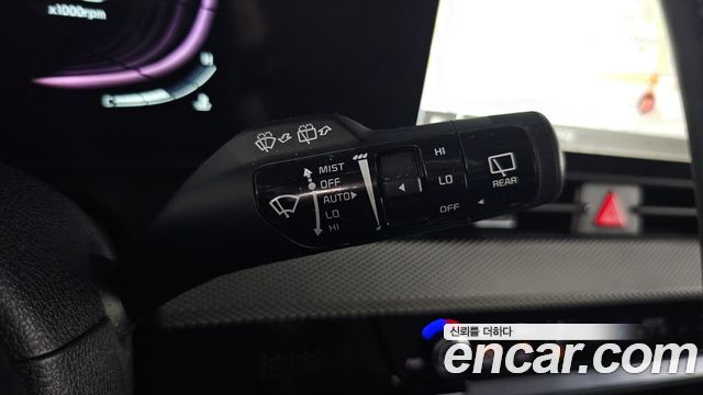 Kia Sportage (V) Diesel 2.0 2WD Prestige 2023 — фото 32