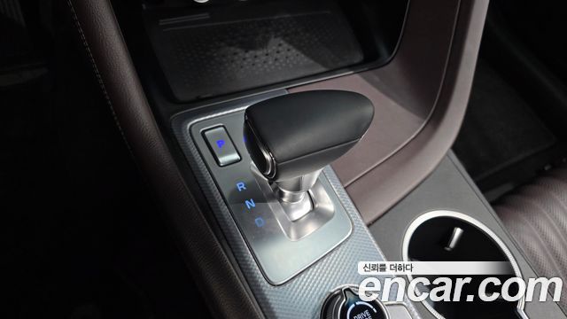 Genesis G70 Gasoline 2.0T 4WD 2023 — фото 9