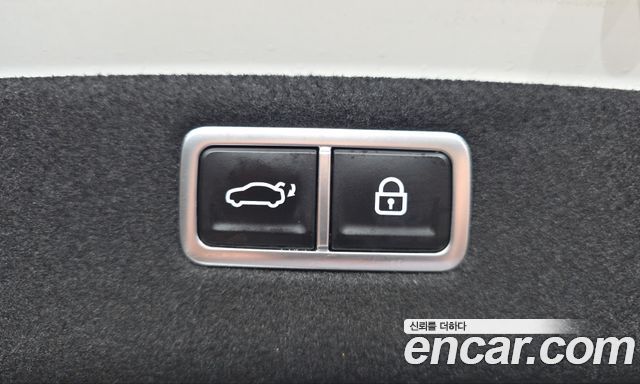Genesis G70 Gasoline 2.0T 4WD 2023 — фото 17