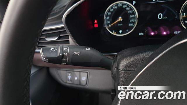Genesis G70 Gasoline 2.0T 4WD 2023 — фото 29