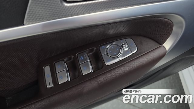 Genesis G70 Gasoline 2.0T 4WD 2023 — фото 35