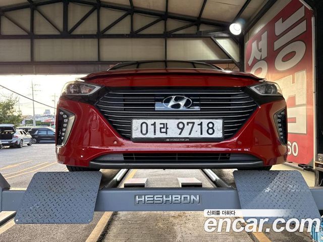 Hyundai Ioniq Hybrid Q