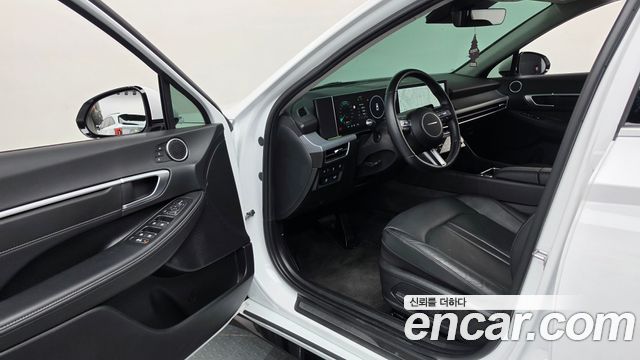 Hyundai Sonata The Edge (DN8) 1.6 Turbo Exclusive 2024 — фото 10
