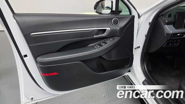 Hyundai Sonata The Edge (DN8) 1.6 Turbo Exclusive 2024 — фото 24