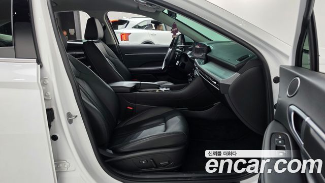 Hyundai Sonata The Edge (DN8) 1.6 Turbo Exclusive 2024 — фото 26