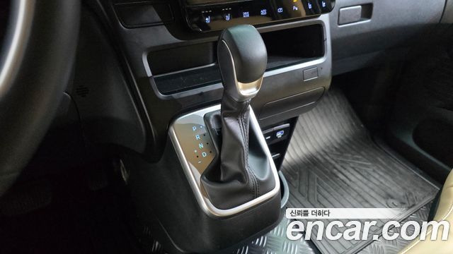 Hyundai Staria HEV 1.6 Cargo 3-Seater Modern 2025 — фото 9