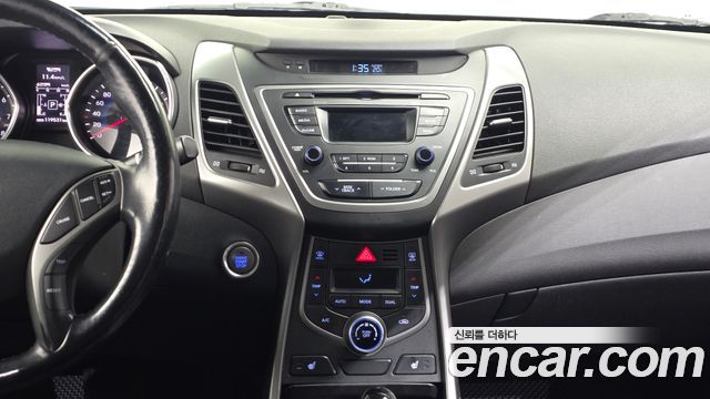 Hyundai Avante 1.6 GDi Modern Standard 2014 — фото 13