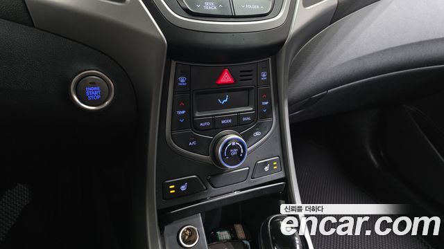 Hyundai Avante 1.6 GDi Modern Standard 2014 — фото 14