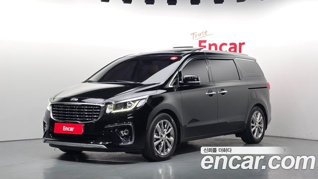 Kia Carnival 9-Seater Prstige