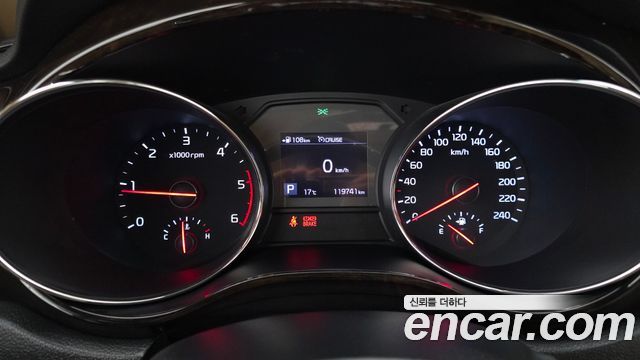 Kia Carnival 9-Seater Prstige 2019 — фото 8