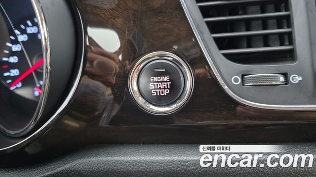 Kia Carnival 9-Seater Prstige 2019 — фото 30