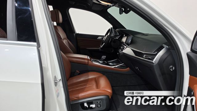 BMW X7 (G07) xDrive 40i M Sport 6STR 2021 — фото 11